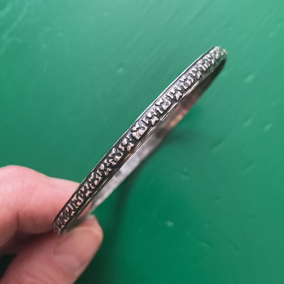 Silver floral forget me not bangle vintage heavily tarnished Mexico 🇲🇽 - Picture 3 of 5